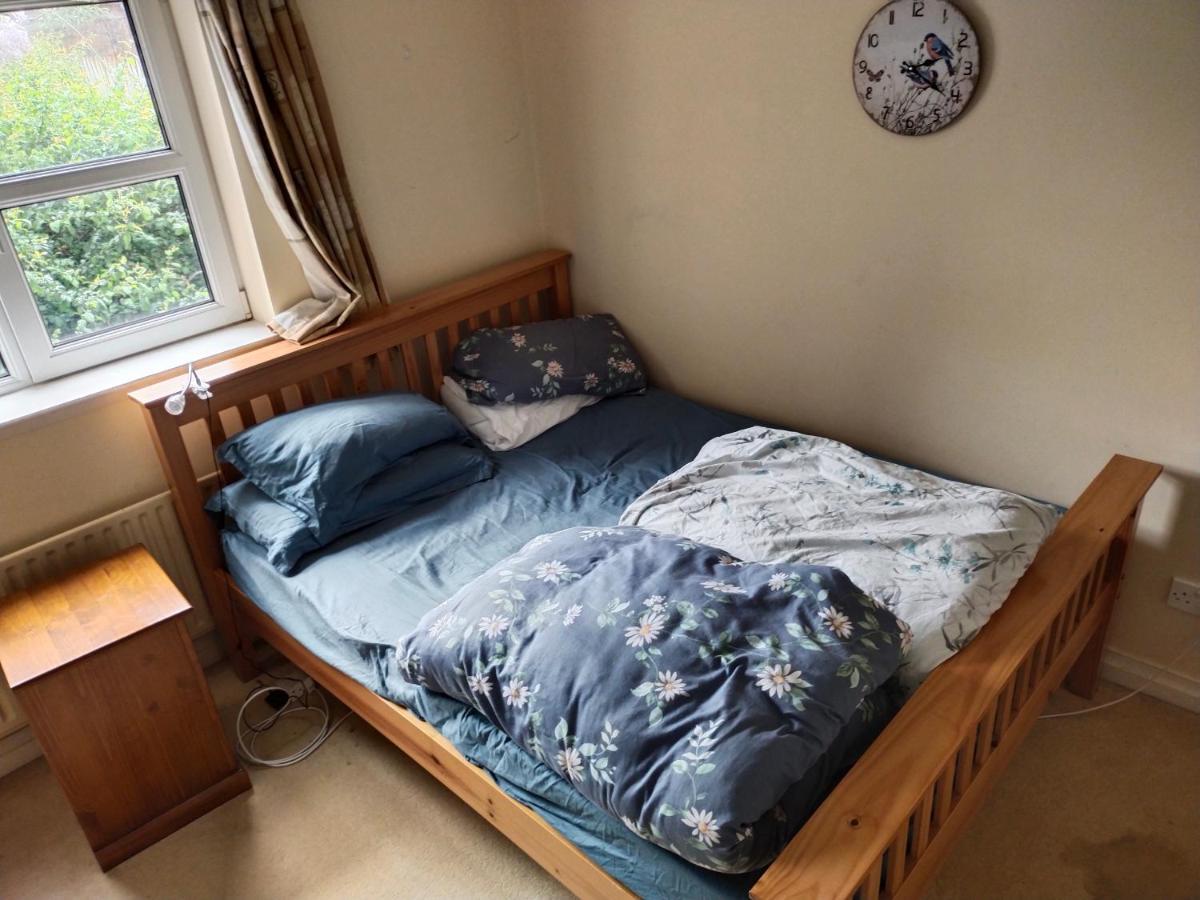 Crescent Apartments Homestay Cork Exteriör bild