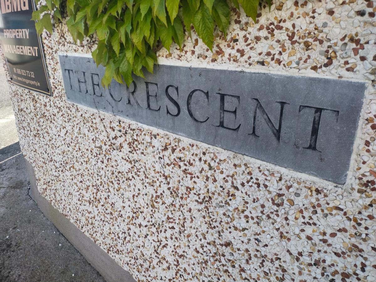 Crescent Apartments Homestay Cork Exteriör bild